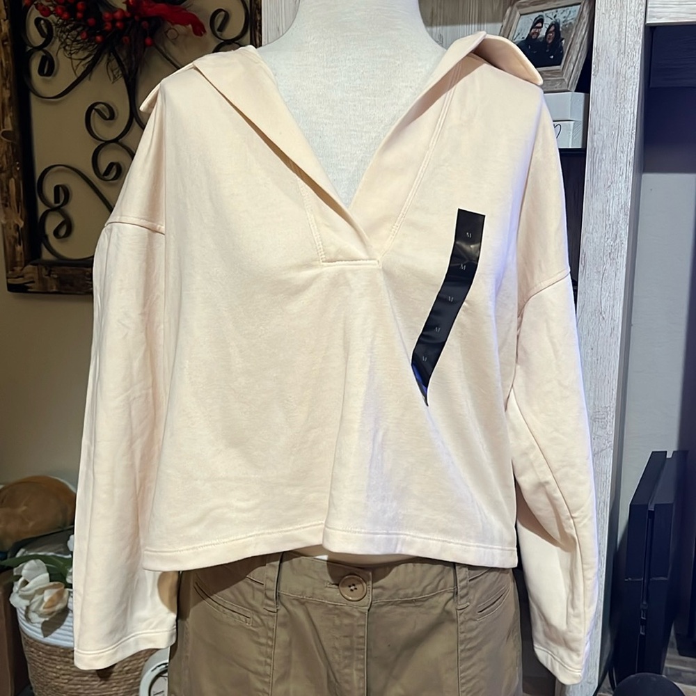 Banana republic V neck sweater women’s size medium cropped